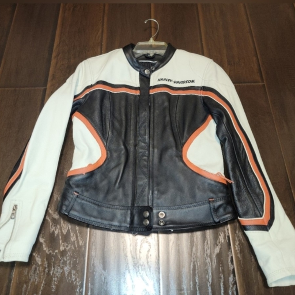 NWOT VINTAGE Women's Harley-Davidson Motorcyle B&W w/ Orange Leather Jacket